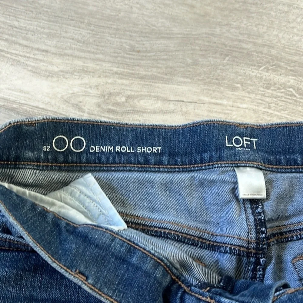 LOFT 00 Classic Blue Jean Shorts